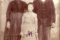 Foto per passaporto. Famiglia Clemente, 1885